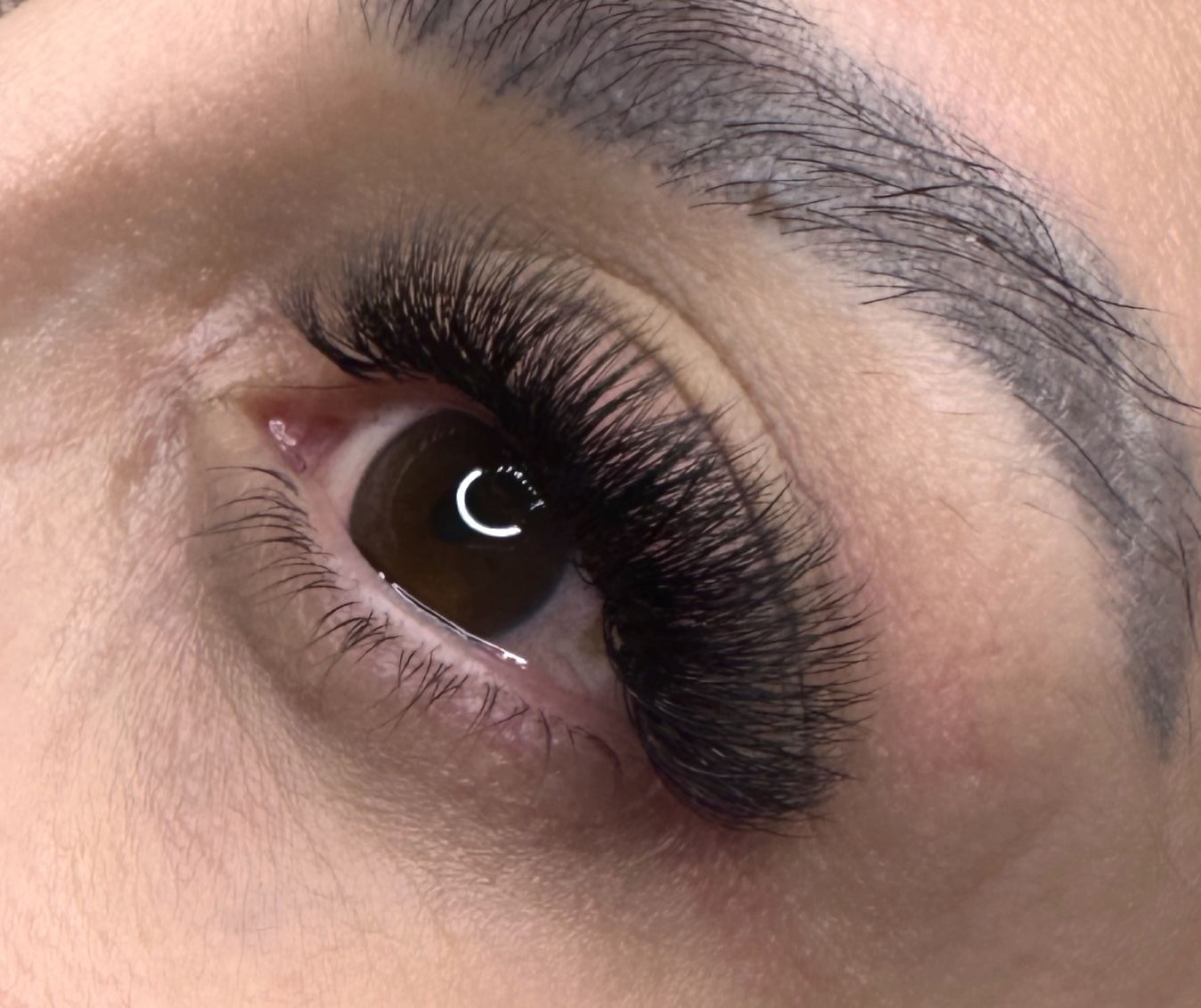 mega volume model of lash extension - Toronto